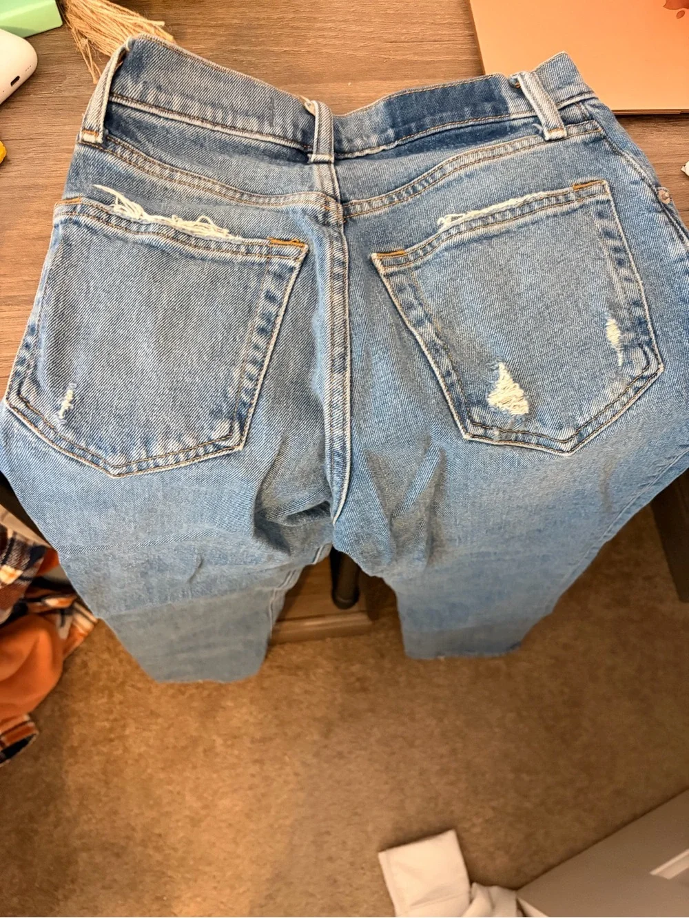 Abercrombie & Fitch Women's Straight Leg Jeans in Medium Blue Denim